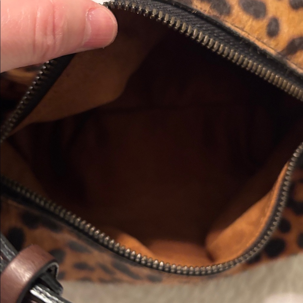 Parker Thatch Small Maurice Leopard Print Bag - Picture 3 of 3